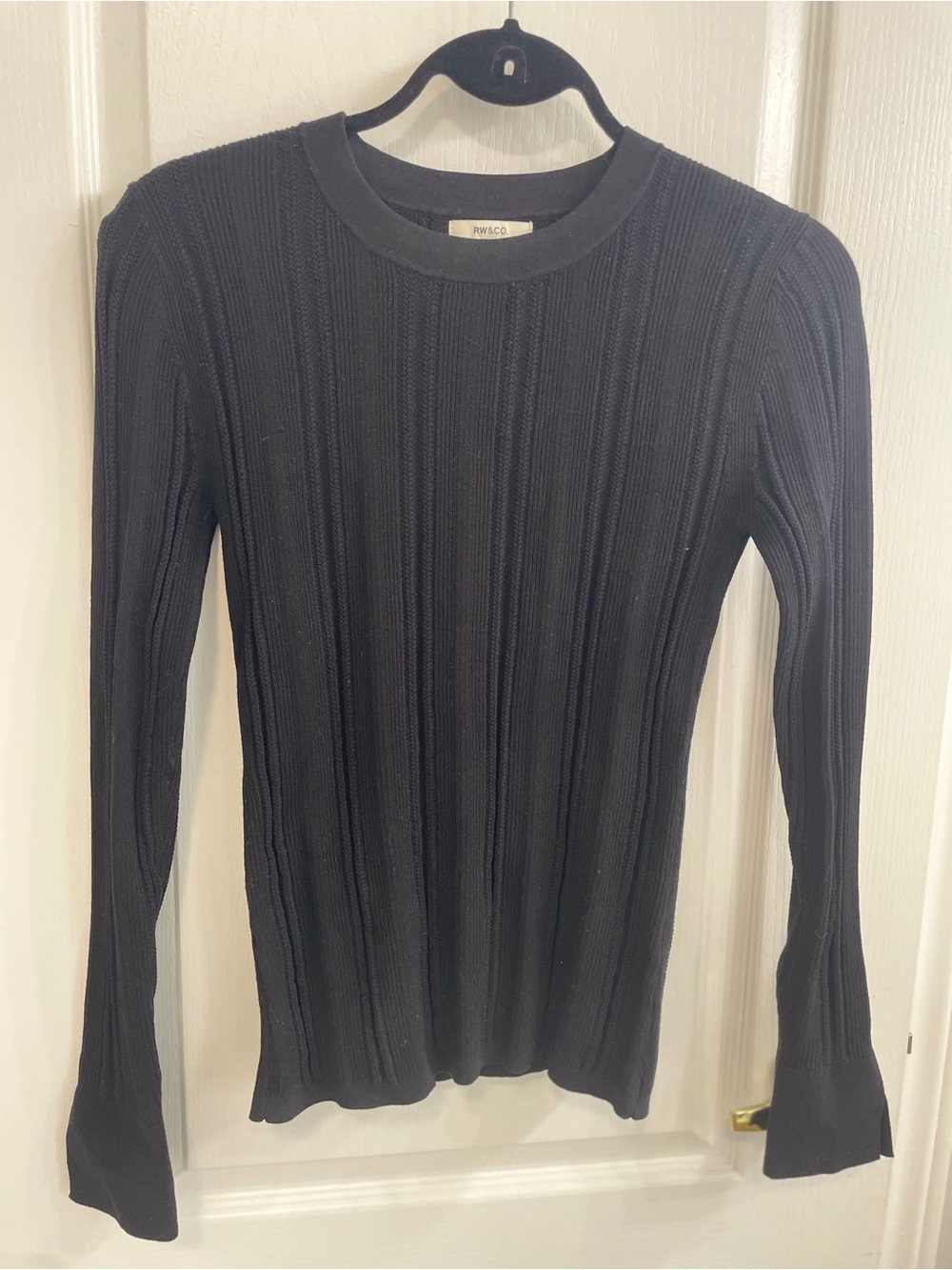 RW&CO. Black Ribbed Crew Neck Long-Sleeve Sweater